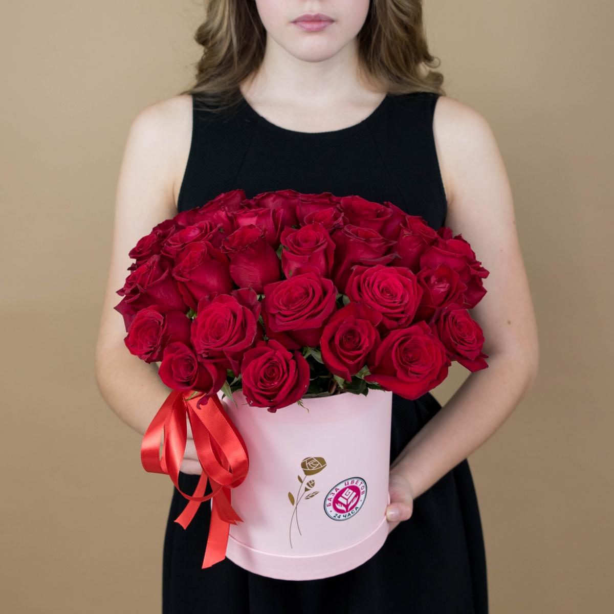 Розы красные в шляпной коробке №: 2288
