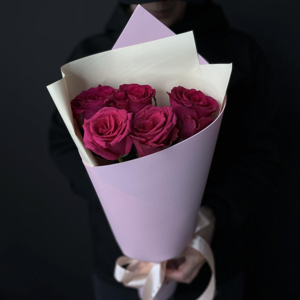 Букеты из розовых роз 40 см (Эквадор) [код  95392]